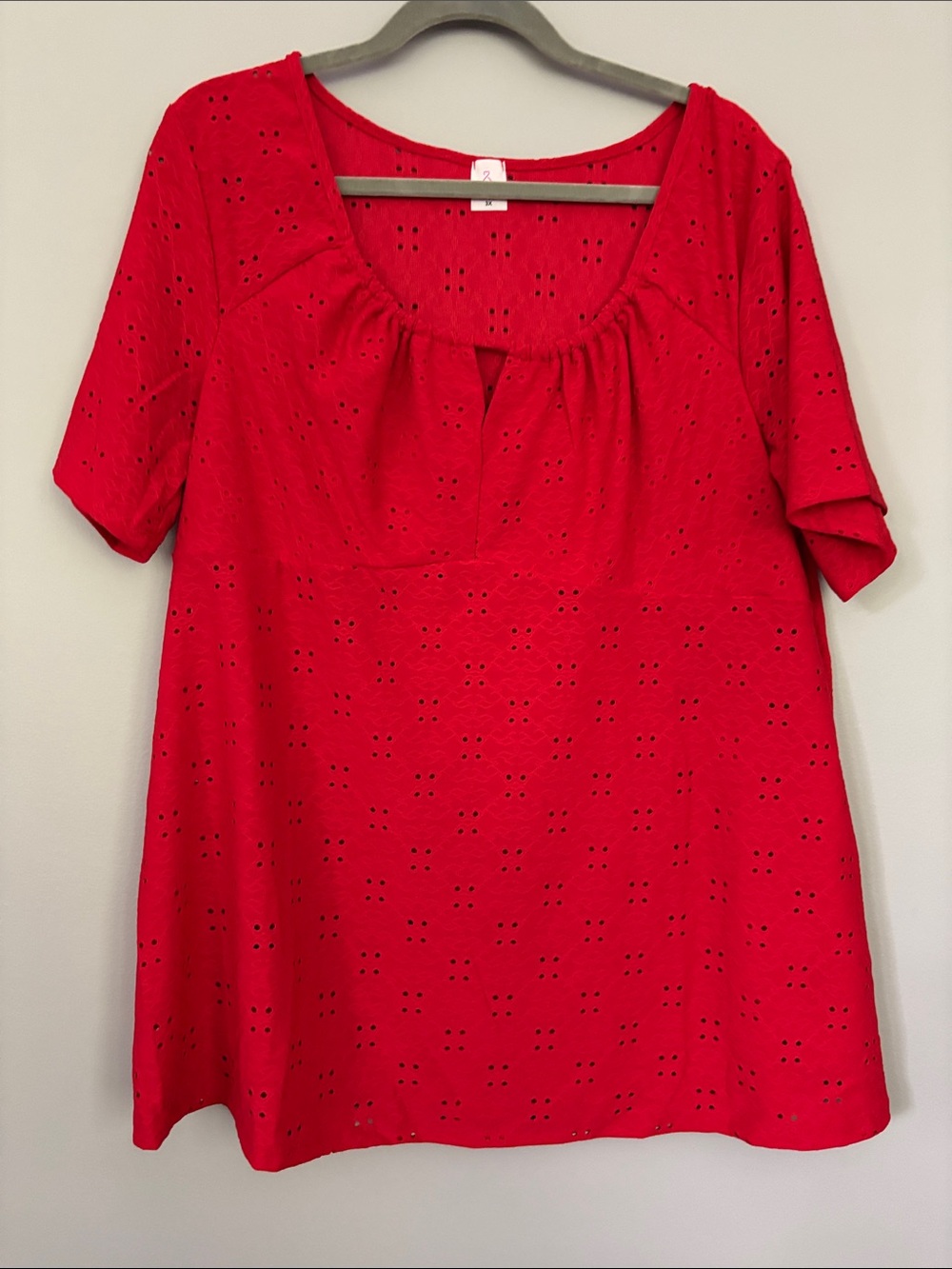 Women’s Red Eyelet Scoop-Neck Tunic Top NWOT